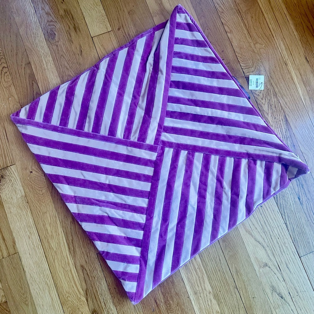 22x22 Christina Lundsteen Anthropologie Lily Throw Pillow Cover